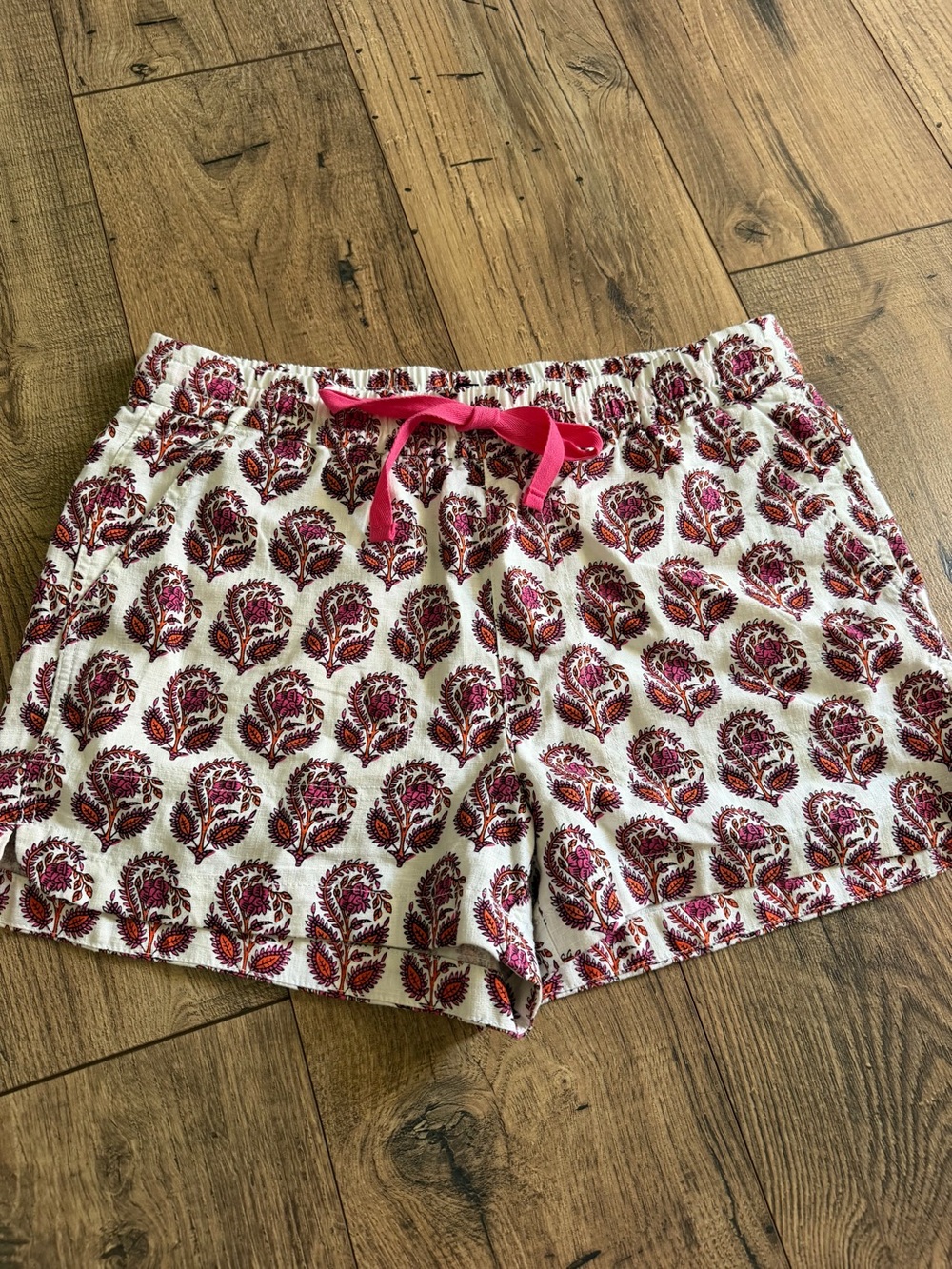 J. Crew Cream Shorts with Pink and Orange Floral Print size small like new
